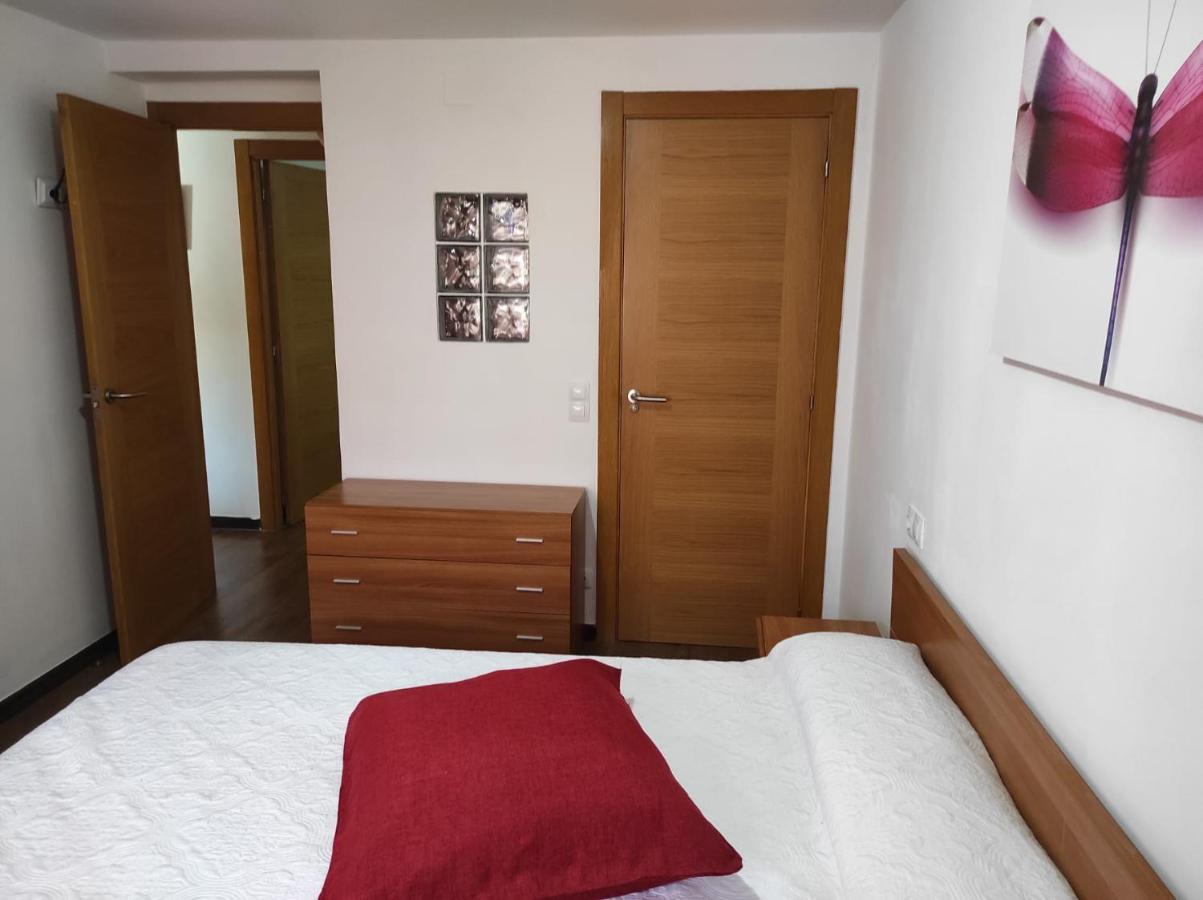 Apartamento ลาปีเนดา ภายนอก รูปภาพ