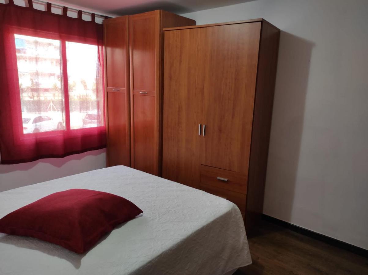 Apartamento ลาปีเนดา ภายนอก รูปภาพ