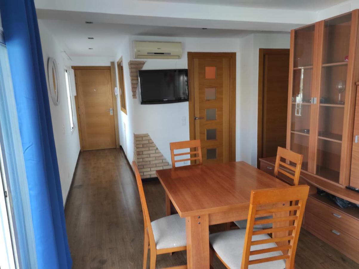 Apartamento ลาปีเนดา ภายนอก รูปภาพ